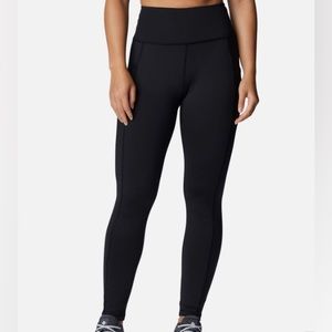 COLUMBIA high rise black leggings with pockets
